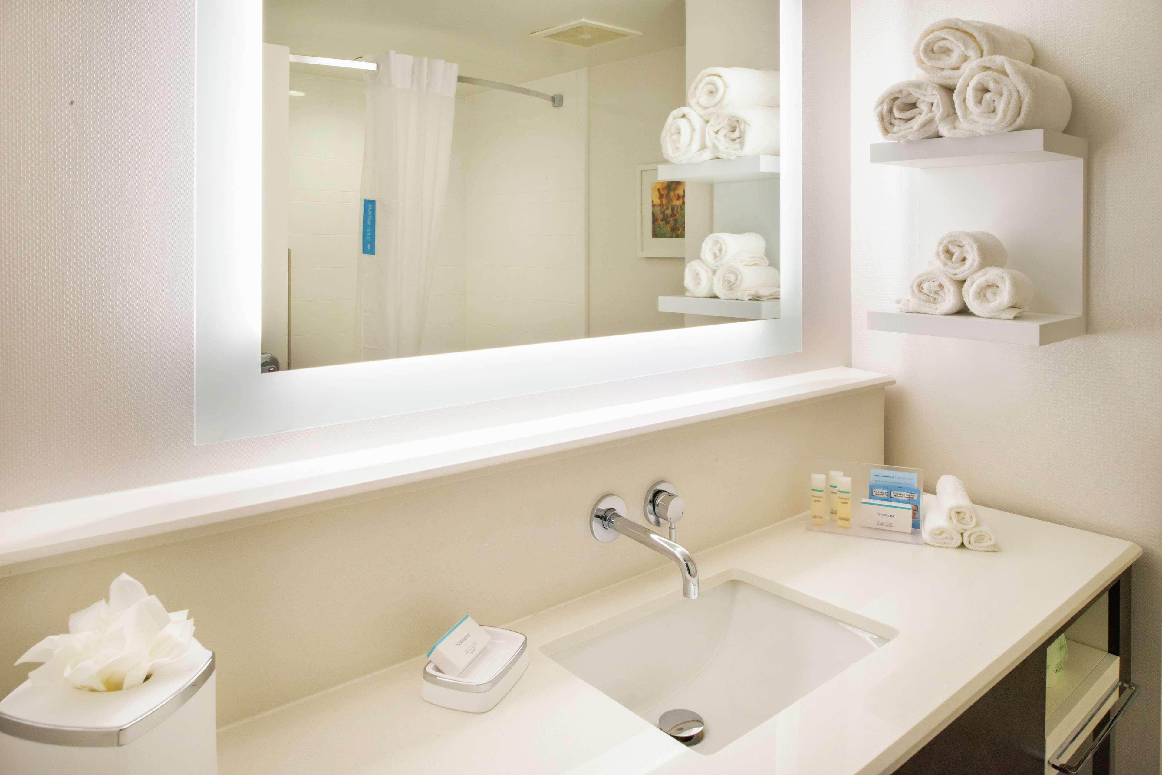 Hampton Inn & Suites Legacy Park-Frisco Dış mekan fotoğraf