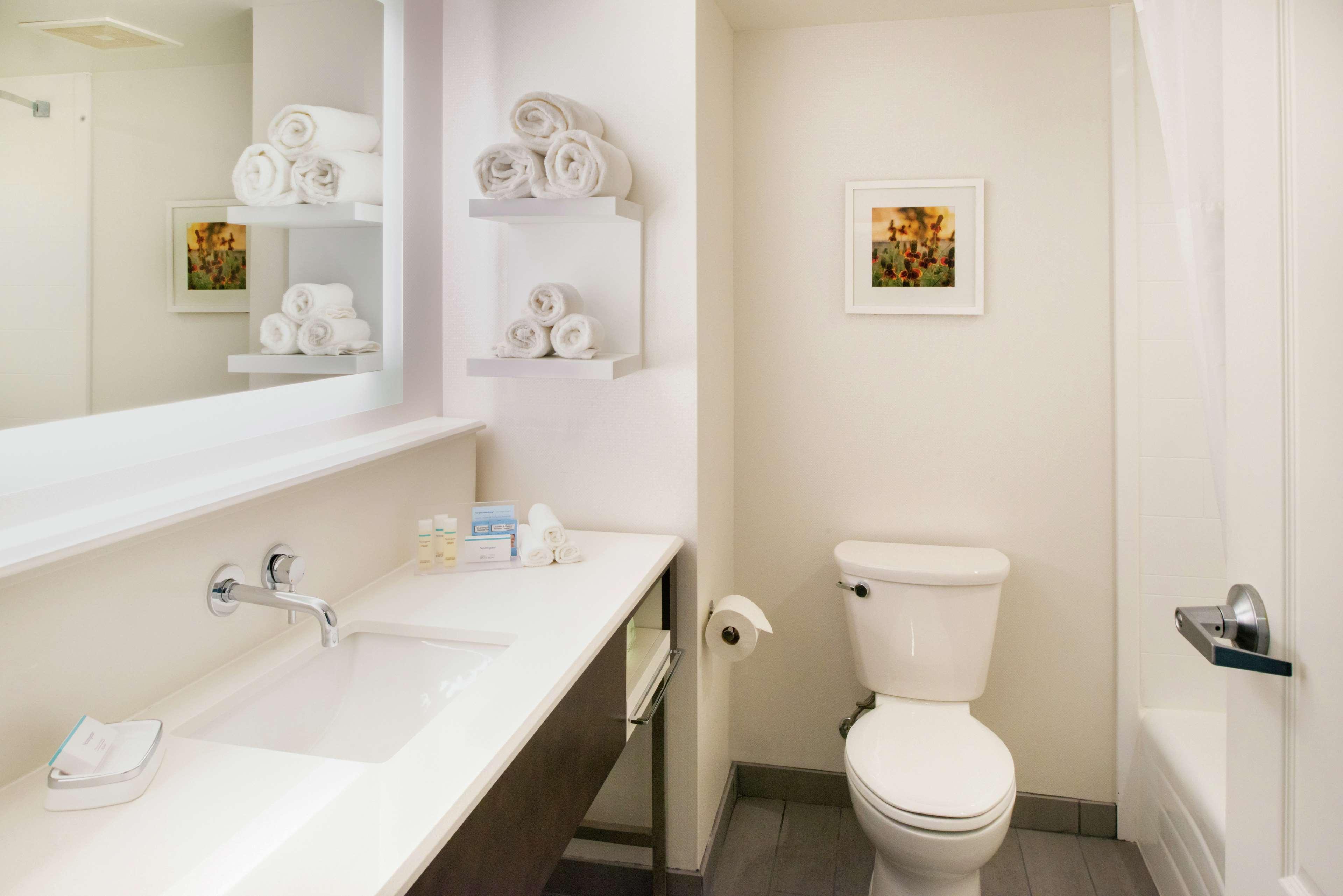 Hampton Inn & Suites Legacy Park-Frisco Dış mekan fotoğraf