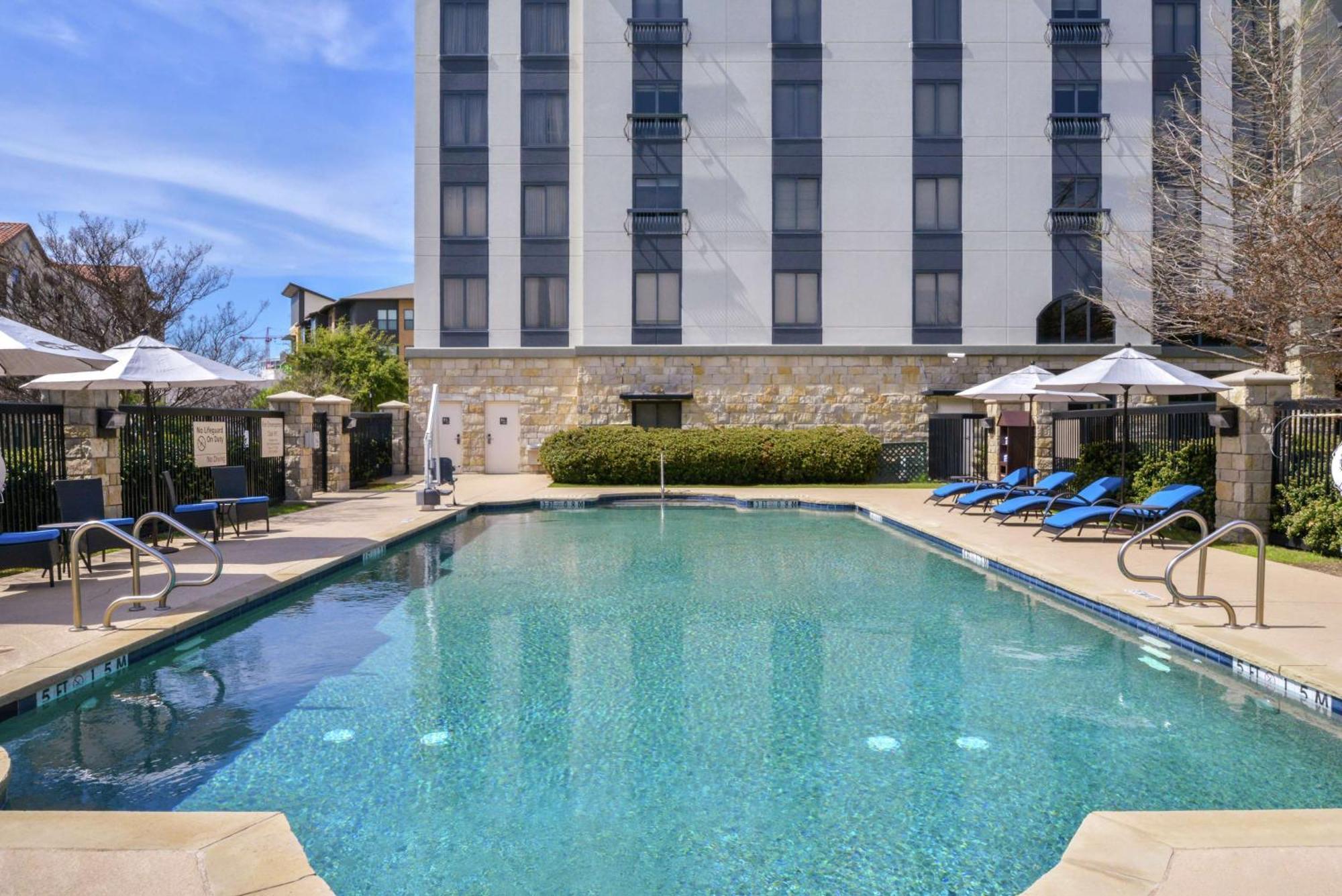 Hampton Inn & Suites Legacy Park-Frisco Dış mekan fotoğraf